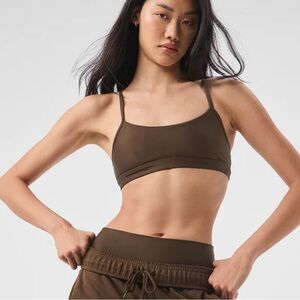 Alo airlift intrigue bra